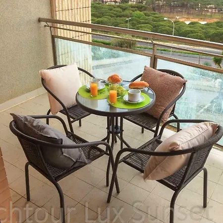 T2 Apt-beachtour Lux Sunset -